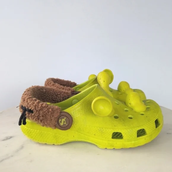 Crocs X Shrek Kids Green Classic Clogs Shoes - Picture 5 of 15